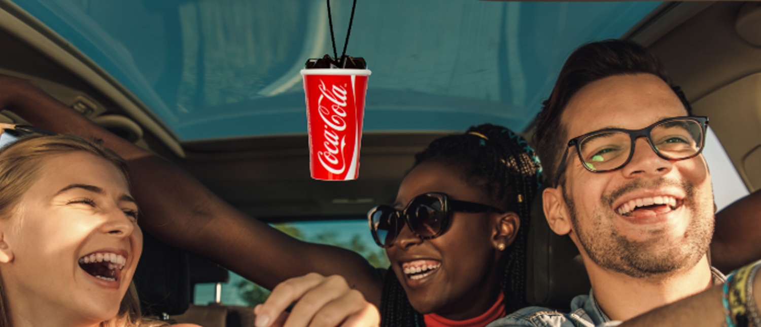 Odorizant Auto 3D Coca Cola Cherry, Tip Pahar, Oglinda Retrovizoare, Parfum Intens și Persistent, Design Realist, Vegan Friendly Odorizant Auto 3D Coca Cola Cherry, Tip Pahar, Oglinda Retrovizoare, Parfum Intens și Persistent, Design Realist, Vegan Friendly